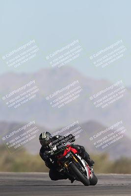 media/Oct-26-2025-Race Pace (Sun) [[c1447ca738]]/Non Verified (1st 20 Minutes of every Hour)/4-Turn 14 (1110am)/